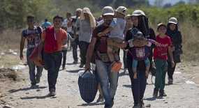 Guardian: Οι ευρωπαϊκές χώρες έχουν επανεγκαταστήσει μόνον έναν στους 20 από τους πρόσφυγες