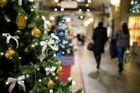 Ανοιχτά τα μαγαζιά σήμερα Κυριακή για τις τελευταίες αγορές λίγο πριν τα Χριστούγεννα
