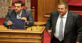 Σε «αναμμένα κάρβουνα» η κυβέρνηση ΣΥΡΙΖΑ - ΑΝΕΛ για τηλεοπτικές άδειες και ανασχηματισμό