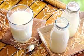 Άπαχο vs. πλήρες γάλα: Ποιο να επιλέξετε και γιατί