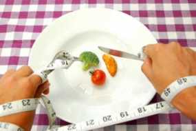 Διατροφικές διαταραχές: Ποιες είναι οι πιο συχνές και τι συμπτώματα έχουν