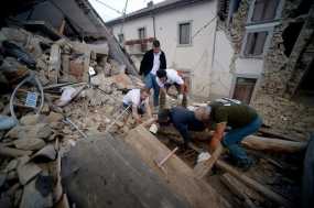Φονικός σεισμός στην κεντρική Ιταλία - Στους 247 ανέβηκε ο αριθμός των νεκρών