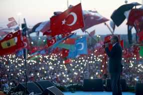 Φιέστα εξουσίας από τον Ερντογάν: Εάν ο λαός το θέλει, θα φέρουμε τη θανατική ποινή