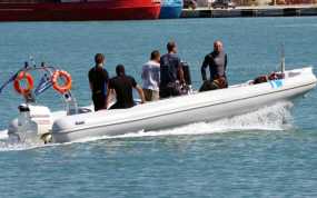 Ακυβέρνητη θαλαμηγός με δύο επιβάτες εντοπίστηκε στην Ιερισσό