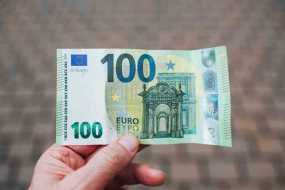 Κοινωνικό πείραμα στη Γερμανία με βασικό εισόδημα 1.200 ευρώ για όλους