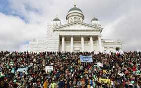 Φινλανδία: Xιλιάδες άνθρωποι διαδήλωσαν κατά του ρατσισμού