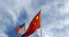 Η Κίνα επιθυμεί να συνεργαστεί με τη νέα κυβέρνηση των ΗΠΑ