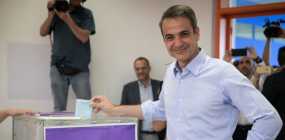Εκλογές 2023: «Γεύση» από το νέο υπουργικό έδωσε ο Κυριάκος Μητσοτάκης – Φουλ της περιοδείας λίγο πριν τις κάλπες