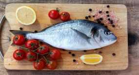 Ψάρια: Πόσο συχνά πρέπει να τρώτε για να μειώσετε χοληστερίνη &amp; τριγλυκερίδια