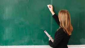 Περικοπή μισθού σε όσους εκπαιδευτικούς αρνούνται την αξιολόγηση