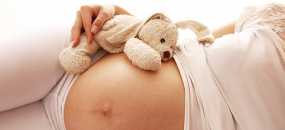 Τα 7 συμπτώματα που δεν πρέπει να αγνοήσετε στη διάρκεια της εγκυμοσύνης