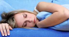 Τι κινδύνους μπορεί να κρύβουν οι πολλές ώρες ύπνου