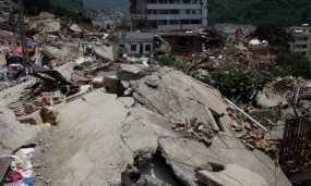 Σεισμός στην Κίνα: 118 νεκροί, 580 τραυματίες και δεκάδες αγνοούμενοι