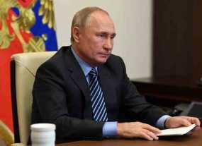 Bloomberg: Η ΕΕ ίσως συζητήσει κυρώσεις κατά του Βλαντίμιρ Πούτιν