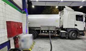 Μπλόκο της ΑΑΔΕ σε φορτία με 23.000 κιλά διαλύτη για νόθευση καυσίμων σε Πάτρα και Ευζώνους