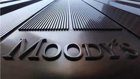 Υποβάθμισε το αξιόχρεο τεσσάρων ελληνικών τραπεζών ο Moody’s
