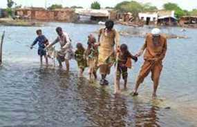 Πακιστάν: Άνευ προηγουμένου βροχοπτώσεις πλήττουν τη χώρα – «Οι πλημμύρες είναι σαν ωκεανός»