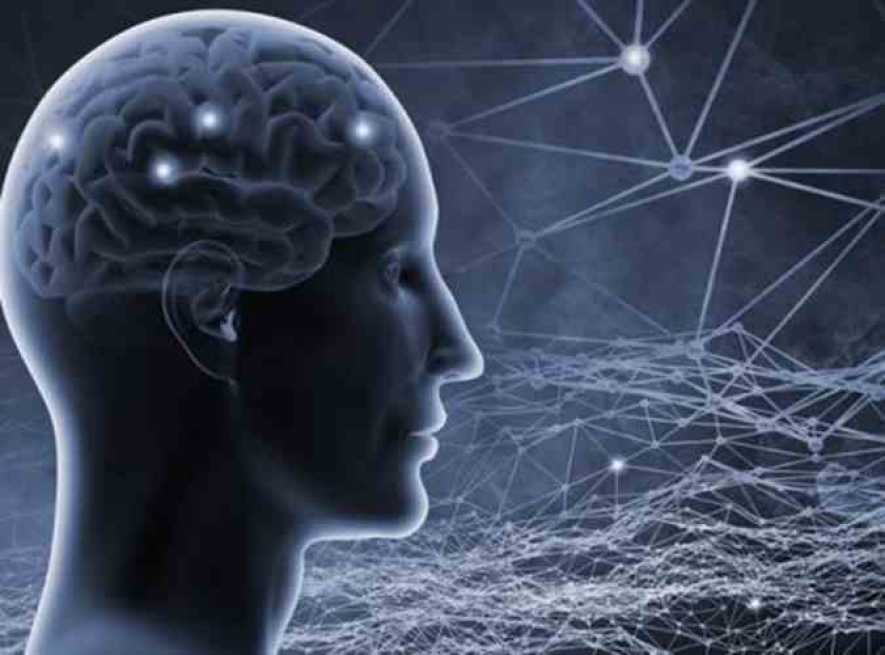 Συσκευή «διαβάζει» τον εγκέφαλο και ξαναδίνει «φωνή» σε άνθρωπο με παράλυση ομιλίας