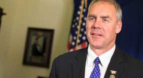 ΗΠΑ: Νέος υπουργός Εσωτερικών ο διοικητής των ειδικών δυνάμεων Navy SEALs