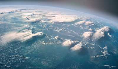 Δορυφόρος πέφτει στη Γη τις επόμενες ώρες – Θα κάνει μια ανεξέλεγκτη, πύρινη βουτιά στην ατμόσφαιρα