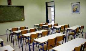 Άνοιγμα σχολείων: Το πολιτικό στοίχημα για την κυβέρνηση και η στάση αναμονής της αντιπολίτευσης