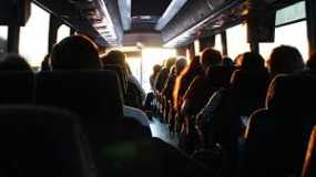 Έρχονται οι ανέπαφες πληρωμές στα αστικά λεωφορεία σε 33 πόλεις και νησιά