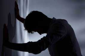 Ποια είναι τα σημάδια και τα συμπτώματα της κατάθλιψης στους άνδρες