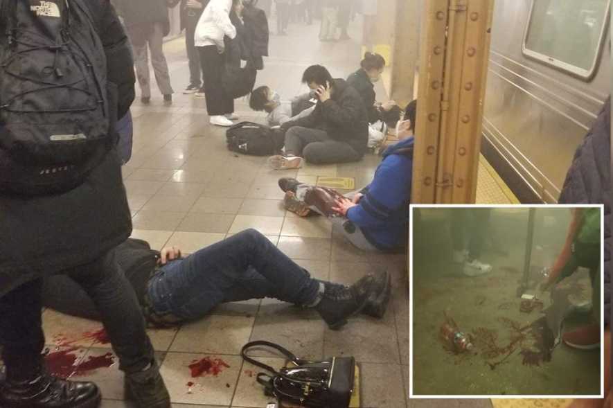Πυροβολισμοί στο μετρό της Νέας Υόρκης – Ένας νεκρός και τραυματίες