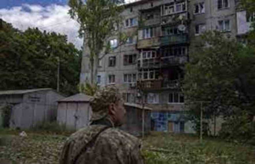 Πόλεμος στην Ουκρανία: Οι ρέιβερς καθαρίζουν τη χώρα