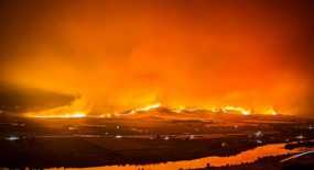 ΗΠΑ: Υπεράνθρωπη μάχη με τις φλόγες στην Καλιφόρνια