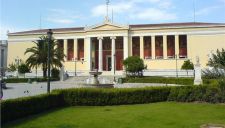 Αντιπαράθεση κυβέρνησης και Ν.Δ. με ΣΥΡΙΖΑ για το Πανεπιστήμιο Αθηνών