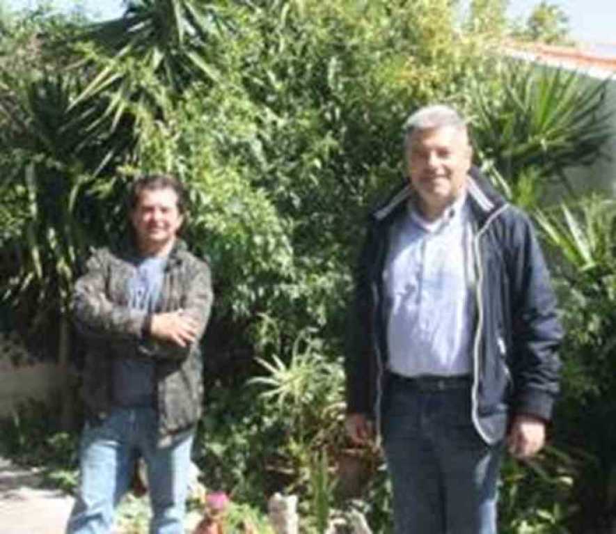Ο Παναγής Καππάτος, Βουλευτής Κεφαλληνίας και Ιθάκης με τον εικαστικό Κώστα Ευαγγελατο