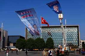 Εκλογές στην Τουρκία: Η μάχη Ερντογάν-Κιλιτσντάρογλου στον δεύτερο γύρο – Πόσο αμφίρροπη είναι τελικά η κούρσα;