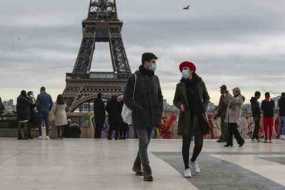 Γαλλία: «Φρένο» στον κορονοϊό σκοπεύει με κάθε τρόπο να βάλει η κυβέρνηση