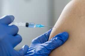 Το τελευταίο μισό του Νοεμβρίου συστήνει η Ελληνική Πνευμονολογική Εταιρεία να γίνει ο αντιγριπικός εμβολιασμός