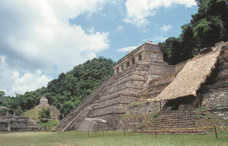 Ανακαλύφθηκαν σήραγγες νερού κάτω από αρχαίο ναό των Μάγια στο Μεξικό