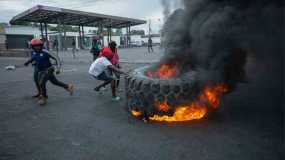 Αϊτή: Ταραχές σε διάφορες πόλεις λόγω της αύξησης στην τιμή των καυσίμων