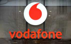 O βρετανικός όμιλος Vodafone ανακοίνωσε πως θα καταργήσει 11.000 θέσεις εργασίας σε τρία χρόνια