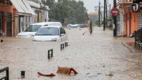 Εικόνες βιβλικής καταστροφής σε Βόλο, Λάρισα και Εύβοια – 200.000 στρέμματα κάτω από το νερό στη Μαγνησία