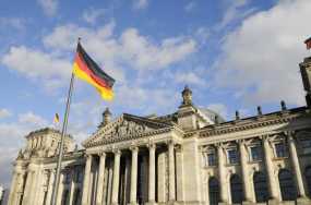 Die Zeit: Η Γερμανία ίσως αναγκαστεί να δεχθεί &#039;κούρεμα&#039; του ελληνικού χρέους