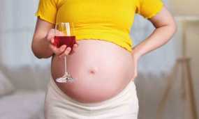 Αλκοόλ στην εγκυμοσύνη: Ποια είναι τα χαρακτηριστικά του εμβρυϊκού αλκοολικού συνδρόμου