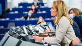 Νέα πρόεδρος του Ευρωπαϊκού Κοινοβουλίου η Ρομπέρτα Μετσόλα
