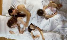 Γιατί τα παιδιά δεν πρέπει να κοιμούνται με τους γονείς