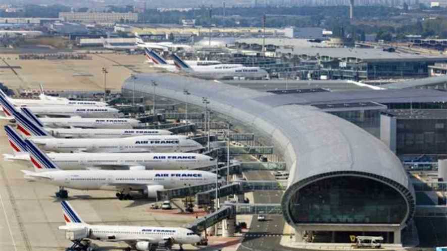 Παρίσι: Τέλος στις απεργίες στα αεροδρόμια – Πέτυχαν αυξήσεις στους μισθούς οι εργαζόμενοι
