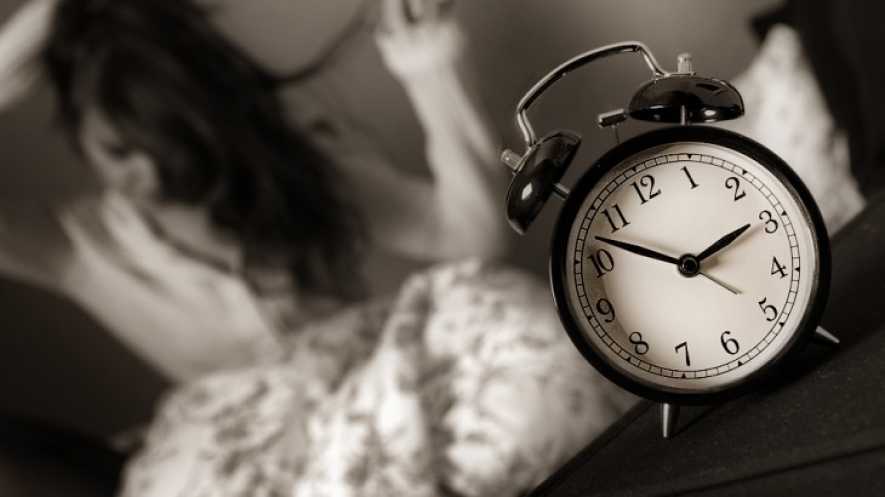 Αλτσχάιμερ: Ποιο είναι το «σημάδι» του ύπνου που χτυπάει το πρώιμο καμπανάκι