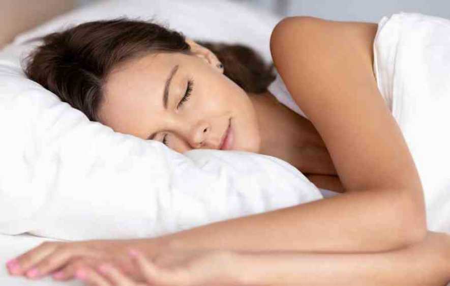 Πνευμονολόγος κρούει τον κώδωνα του κινδύνου: Ο κακός ύπνος μπορεί να προκαλέσει και καρκίνο