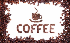 Ποιο είδος καφέ έχει την περισσότερη καφεΐνη; Το μυστικό βρίσκεται στους κόκκους
