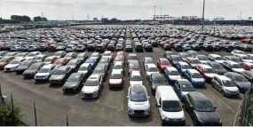 Εκτοξεύτηκαν κατά 355,3% οι πωλήσεις των αυτοκινήτων τον Απρίλιο
