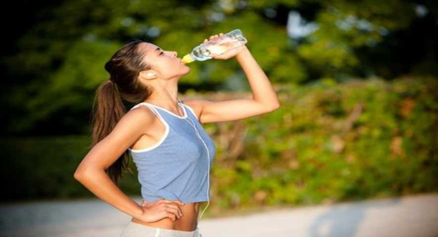 Πόσο νερό να πίνετε πριν - μετά και κατά τη διάρκεια της γυμναστικής