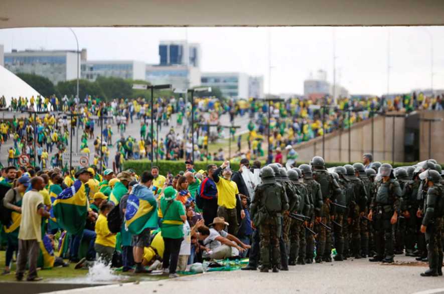 Βραζιλία: Συνελήφθησαν 150 μπολσοναριστές